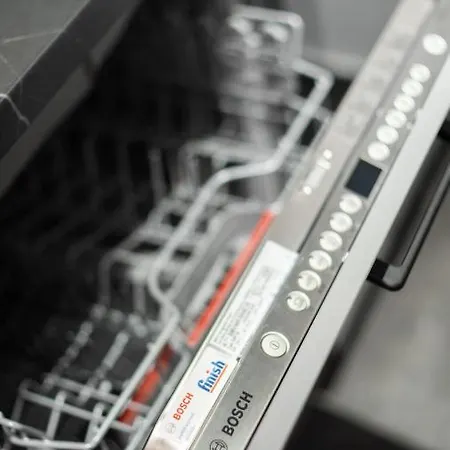 Daire Hostgost Selected - Parliament Belgrad